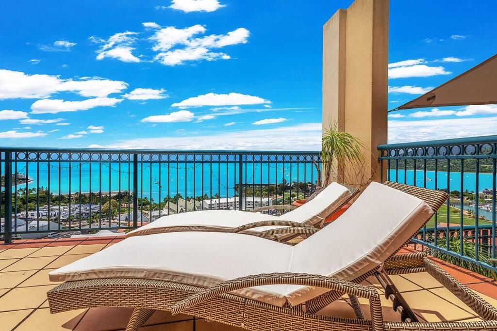 Aqua Vista Apartment Airlie Beach Bagian luar foto